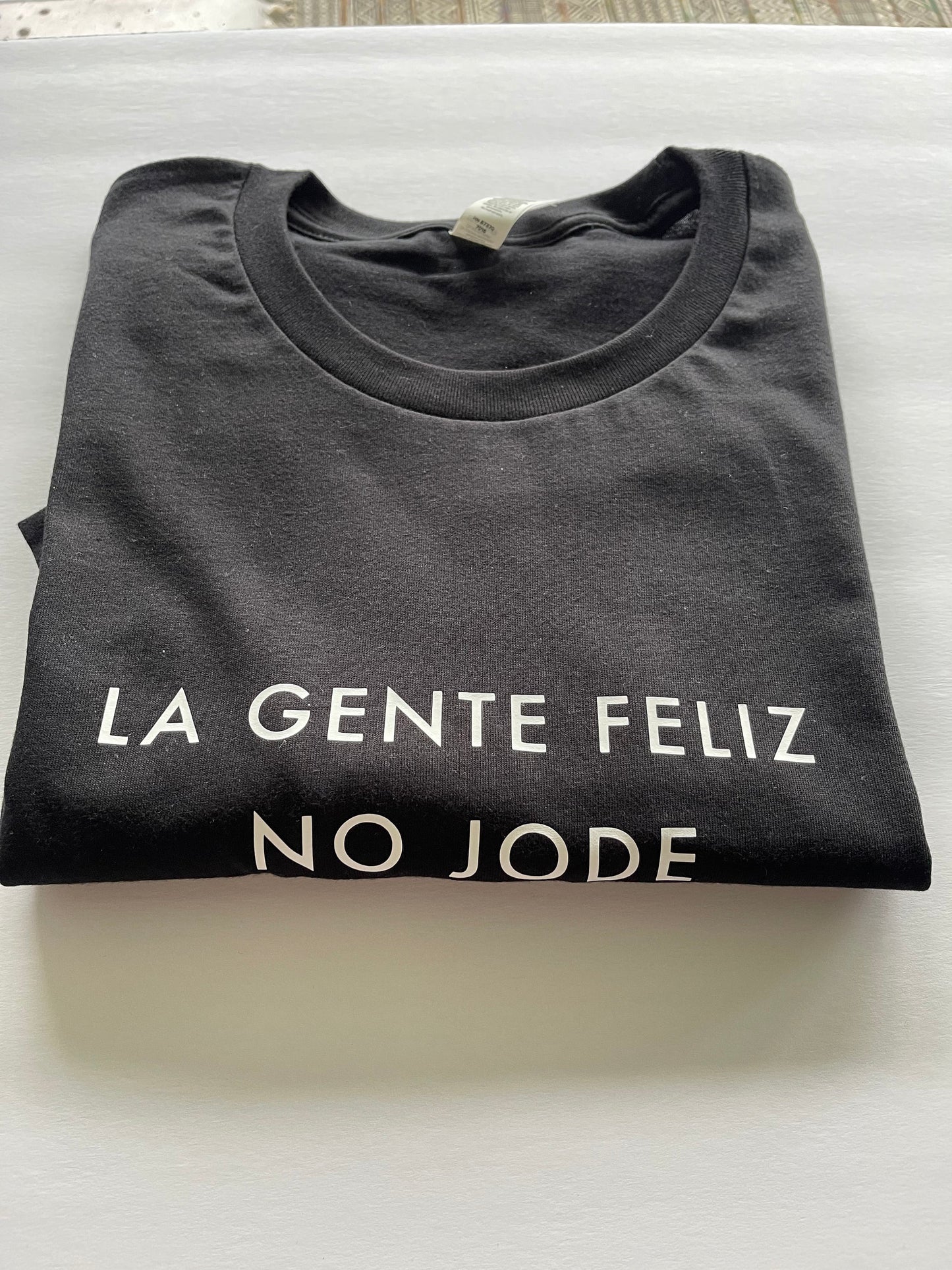 La gente feliz no jode